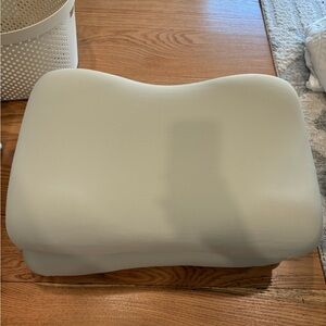 Cushion lab pillow